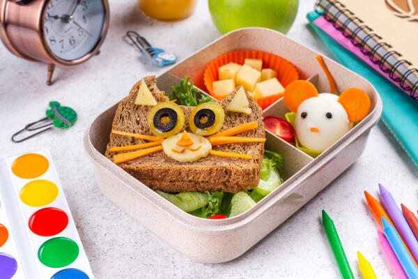 Jak przygotować zdrowy i smaczny posiłek do szkoły?
