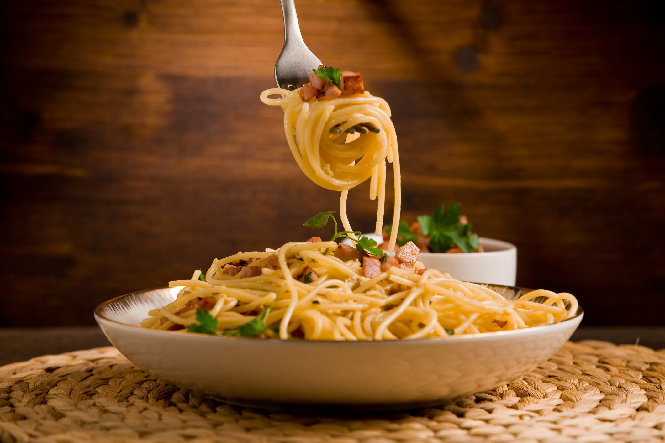 Вермишель лучшие. Спагетти для пасты карбонара. Паста карбонара Италия. Carbonara.pasta alla Carbonara (паста карбонара). Лапша для пасты карбонара.